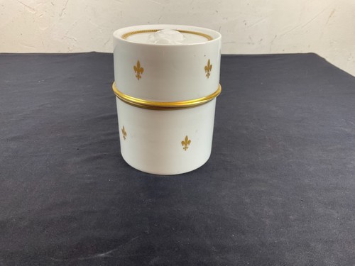 Pot couvert en porcelaine Germany FURSTENBERG bustes de la reine Louise - Picture 5 of 5