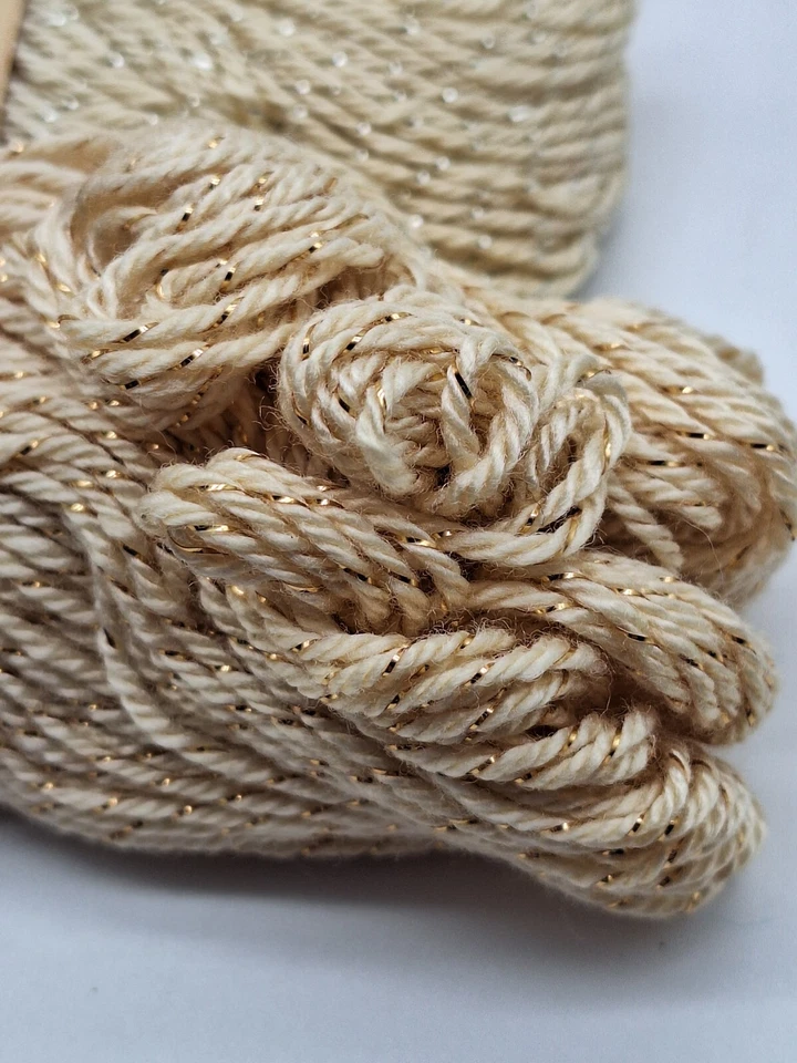 4 madejas hilo de colección Kentucky todo uso rayón y lúrex 80 yardas ea artículo 103 Foto 2 de 3