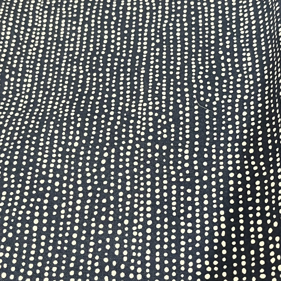 Tela de coser acolchada de algodón azul/azul marino con puntos blancos en Dear Stella -2,5 yardas Foto 4 de 4