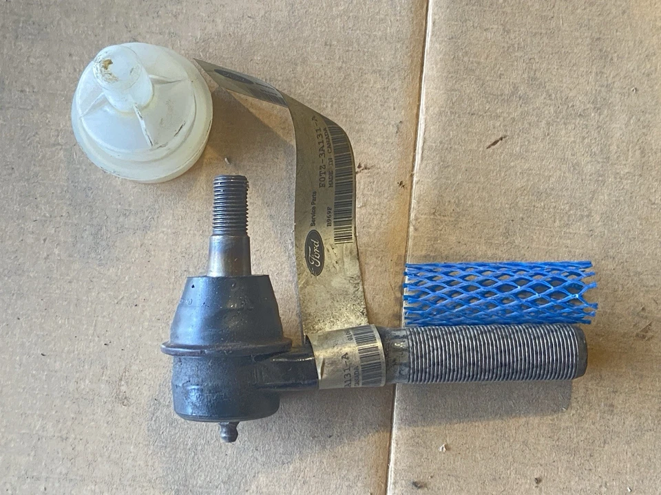 福特 FOTZ-3A131-A 右外扎杆端 -- 1990 - 1996 F150 F250 F350 -- 全新无标签原始设备制造商 — 第 3/4 张图片