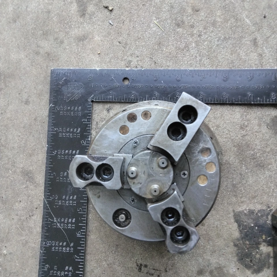 Mandril de torno hidráulico Kitagawa 3 mordazas empuñadura de 4" (X2) Foto 2 de 4