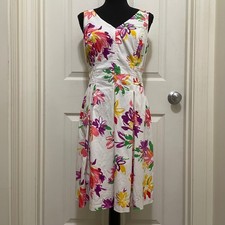 Chaps Sleeveless Floral Dress White Cotton Blend V-Neck Pleated Fit & Flare Sz 4