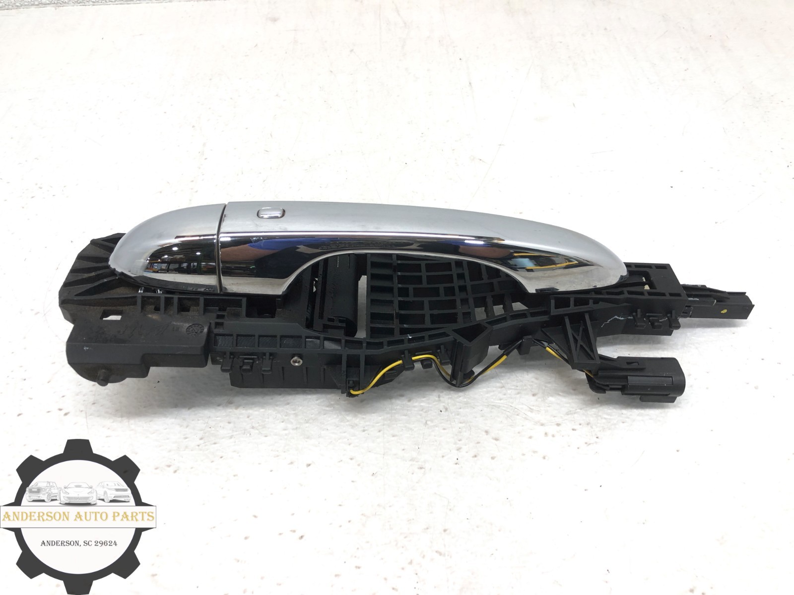 2014-2022 MASERATI QUATTROPORTE RIGHT PASSENGER FRONT EXTERIOR DOOR HANDLE OEM