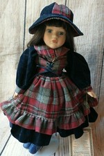 Angelina Collectible Porcelain Doll 16 in. Serie-1997 By Angelina Visconti