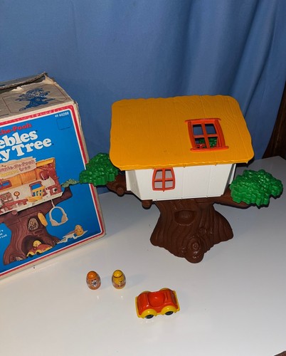 Vintage 1974 Hasbro Winnie the Pooh Honey Tree & Weebles Room Playground Lot - Picture 4 of 8