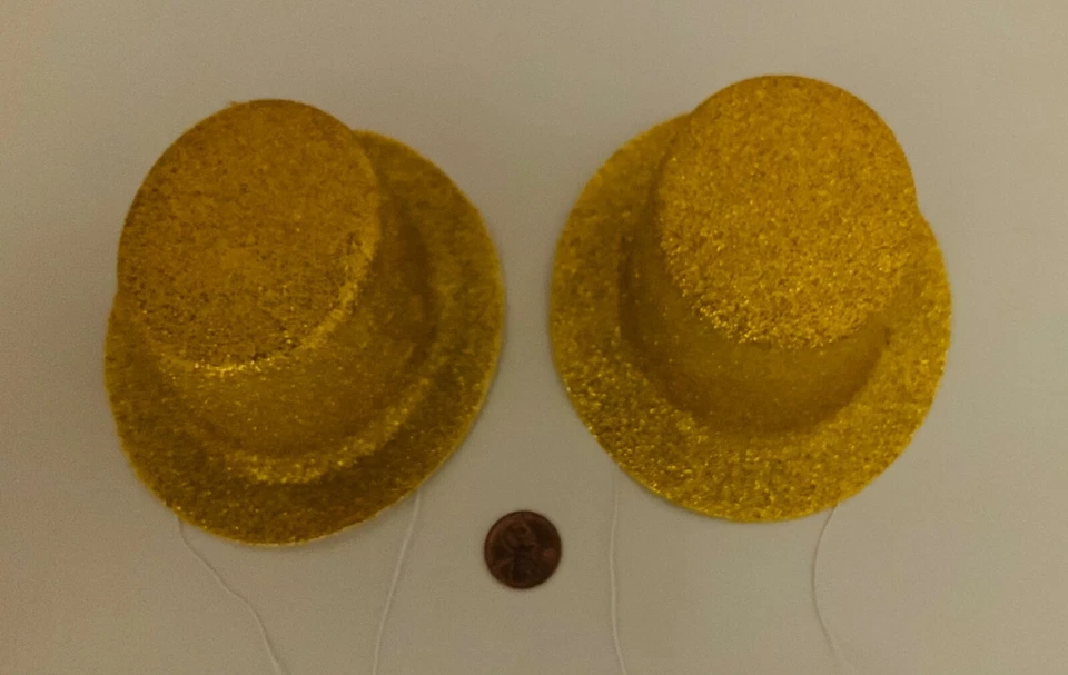 Lote de 2 Mini Sombreros Dorados Brillo Domador de León NYE Brillo Disfraz Accesorio Foto 2 de 3