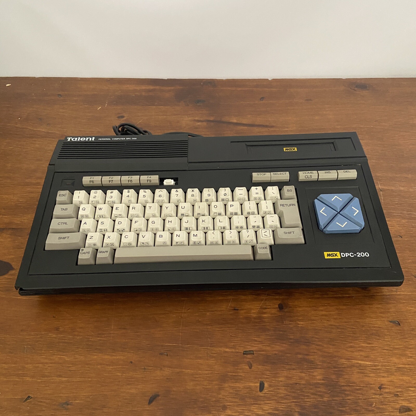 Talent Personal computer. MSX DPC-200 Argentina variant AS-IS