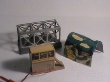 lot decors HO JOUEF ANCIEN/ POSTE AIGUILLAGE/PONT METALLIQ/TUNNEL METALLIQUE/OCC