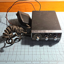 Realistic TRC-11 6-Channel CB Mobile Radio w/ Mic