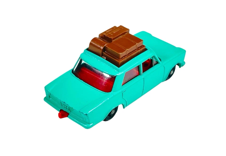 Matchbox Lesney No. 56 Green Fiat 1500 and Roof Luggage w/E3 Box - Image 4 of 4