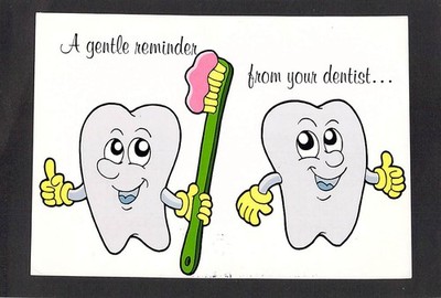 M4933 Advertising Dentist Reminder Teeth Toothbrush Fremantle postcard