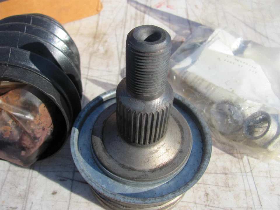 NOS GM 26008330 26020959 Kit de juntas de sello y CV 1990-94 Regal Cutlass GP Lumina Foto 4 de 4