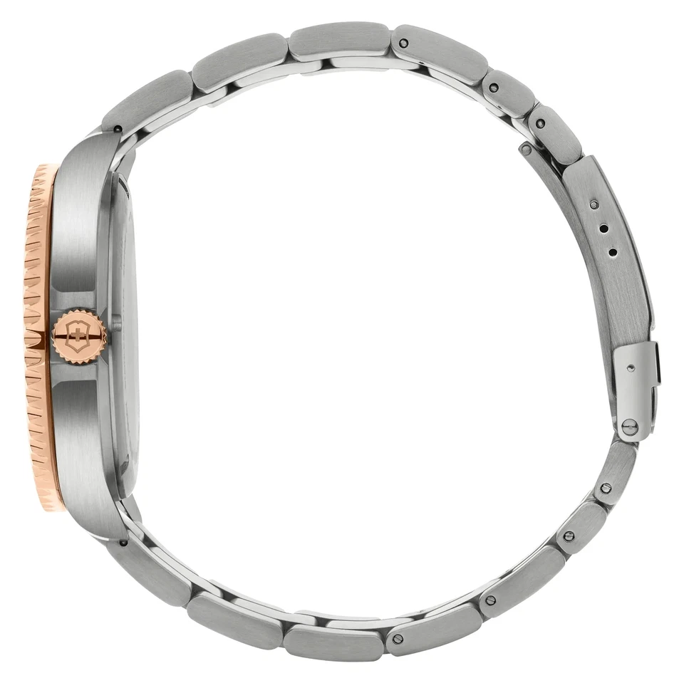 Victorinox Swiss Army Maverick Large Two-Tone Steel Blue Dial Mens Watch 241950 - Image 3 of 4