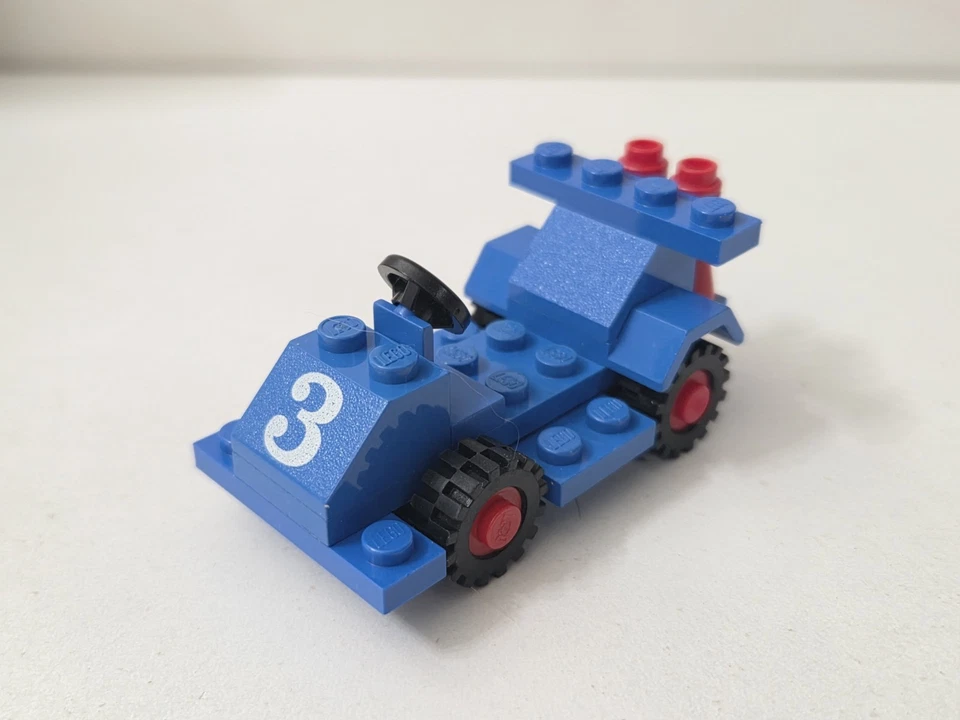 VINTAGE LEGO TOWN 6605 ROAD RACER 100% PARTS COMPLETE w MANUAL VGUC! - Image 2 of 4