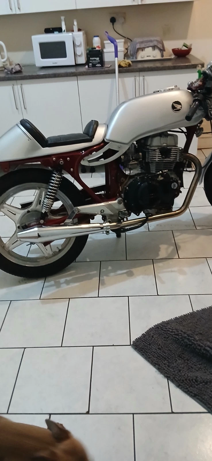 Honda 250 Cafe Racer - Picture 5 of 6