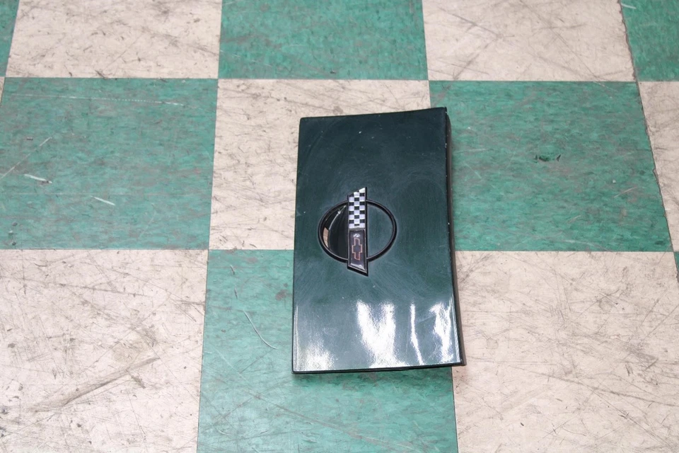 88-96 Corvette C4 Green Painted Gasoline Fuel Filler Door Hatch Lid Factory OEM Foto 4 de 4