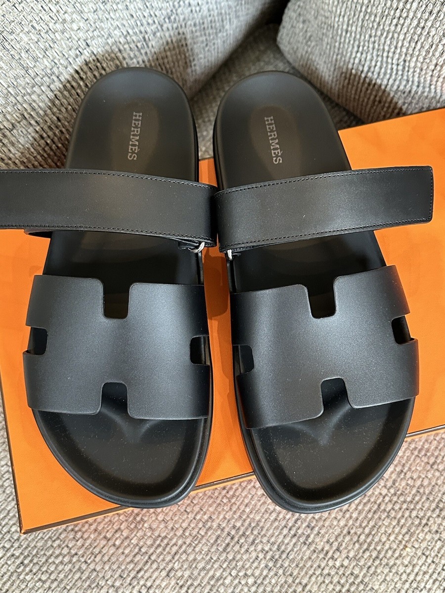 Size 42.5EU NIB Hermès Black Calfskin Men's Chypre Sandals w Size 42.5EU NIB Hermès Black Calfskin Men's Chypre Sandals w