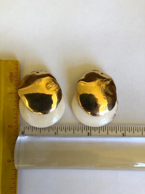 Ciner clip earrings vintage
