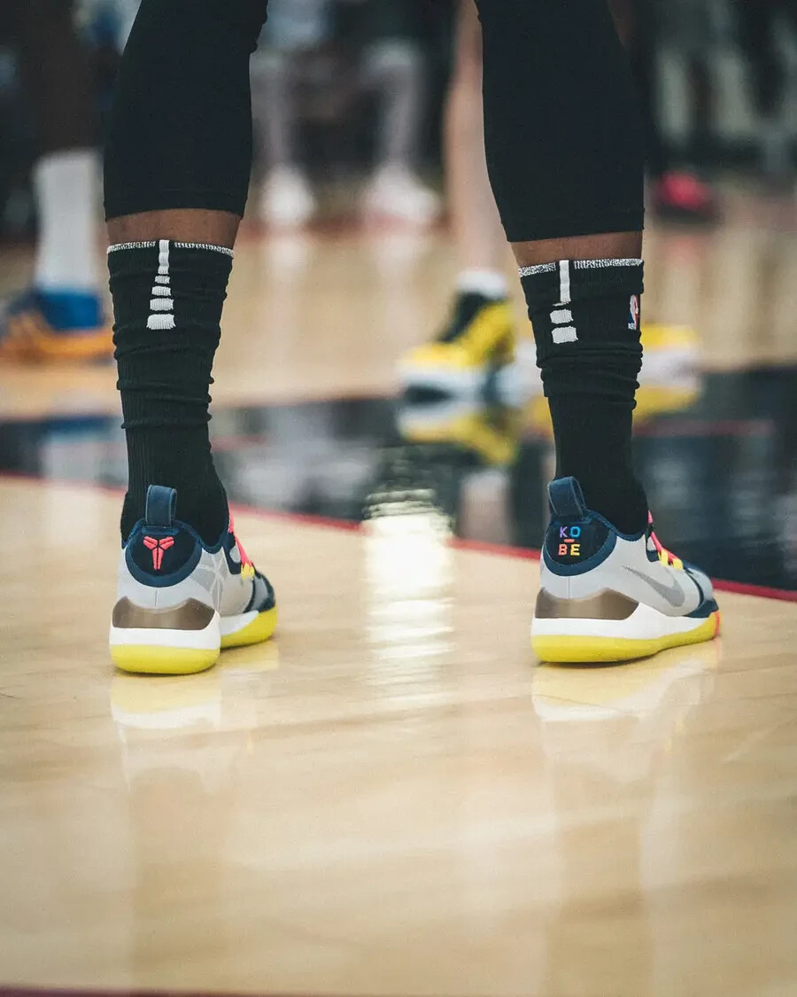 シューズ(男性用) Nike Kobe AD \"Sail/Multi-Color\" 285Cm Nike Kobe A.D. 'Sail & Multi-Color' Release Date. Nike SNKRS