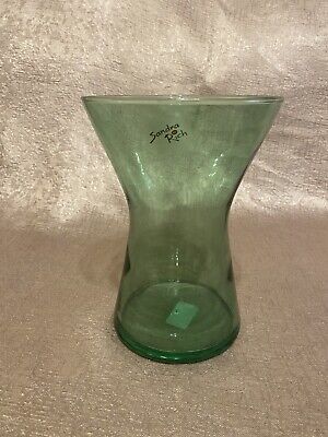 Waisted glass vase Waisted glass vase