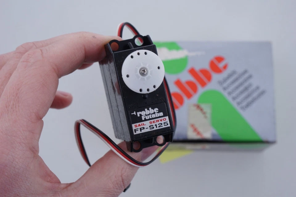Robbe Futaba Segelservo FP-S125 Vintage Modellbau - Bild 2 von 2