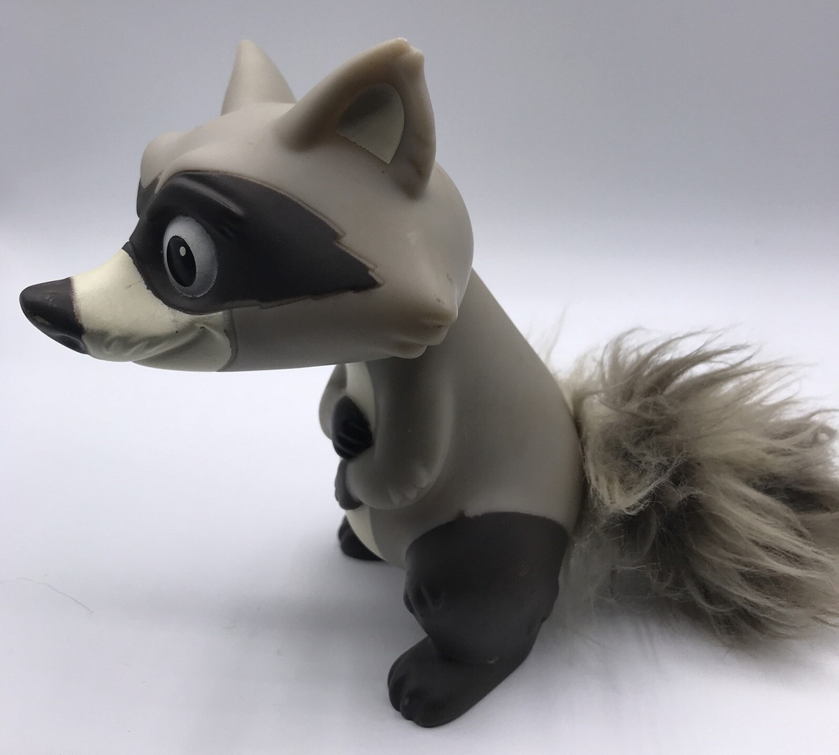 Meeko Raccoon 1995 Pocahontas Disney Vintage Toy Figurine Fluffy