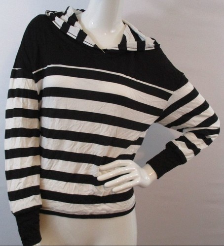 NWT BEBE SIZE M Striped Hoodie Top Laid-back hoodie top in standout black and wh - Picture 6 of 10