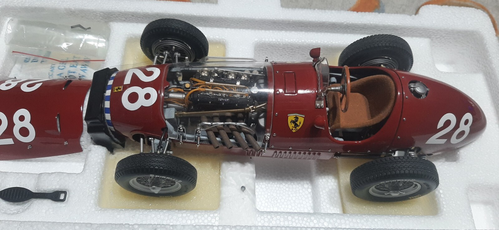 Foto 1 di 11