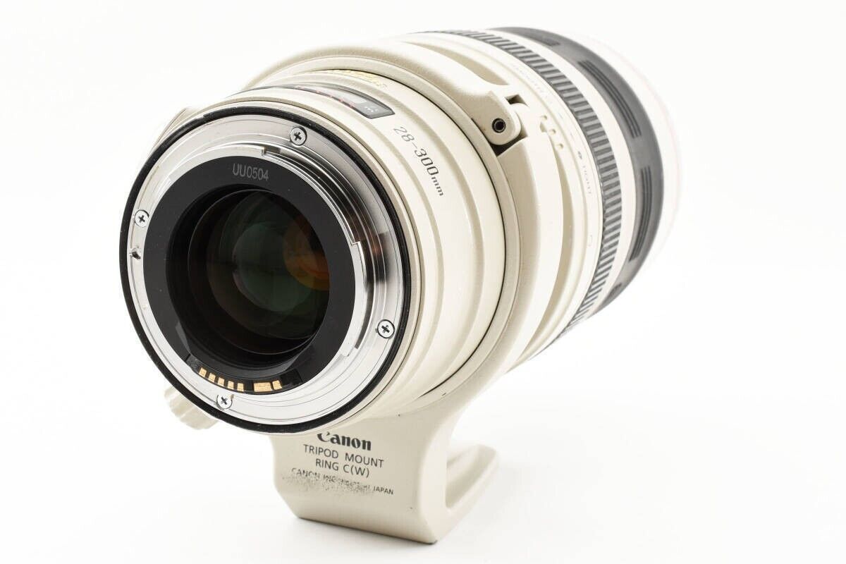 Canon EF 28-300mm F3.5-5.6 L IS USM Telephoto zoom lens Canon EF 28-300mm F3.5-5.6 L IS USM Telephoto zoom lens