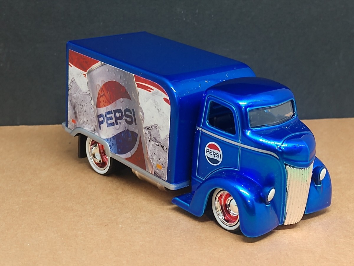 Jada Dub City 1947 '47 Pepsi Ford COE Delivery Bobtail Truck