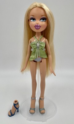 Bratz Cloe Passion 4 Fashion 1st First Edition Doll Original Shirt & Shoes 2006