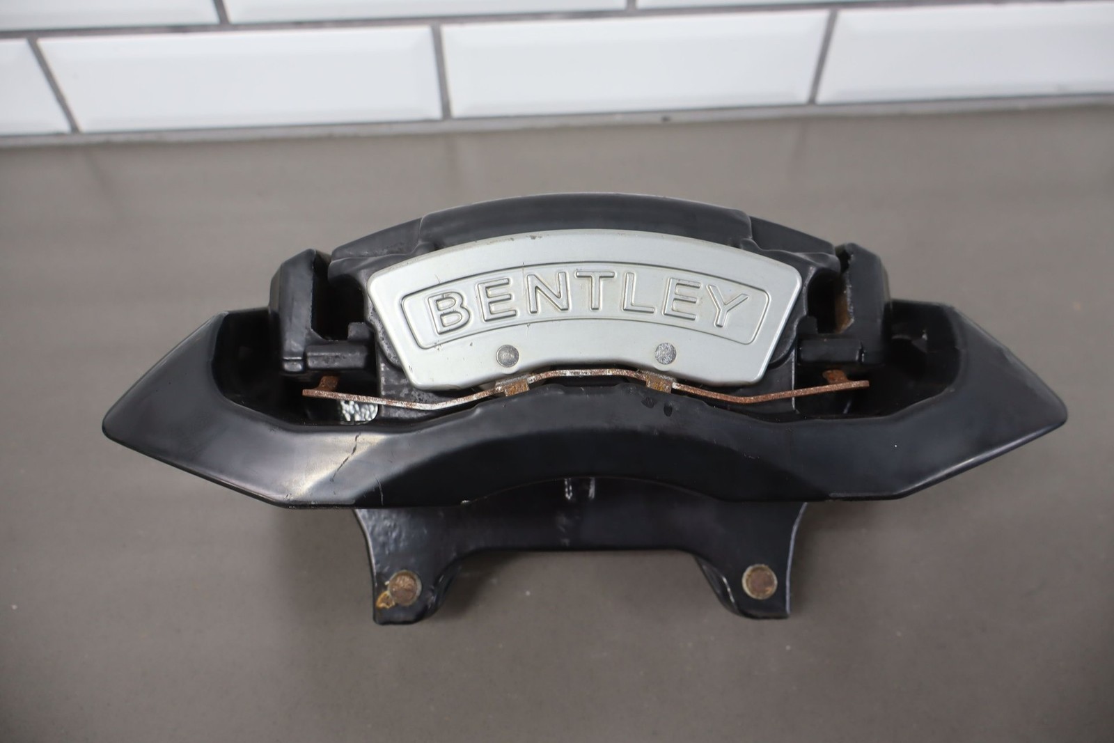 Bentley Continental 2004 Front Left, right Calipers with pads Pair Black