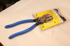 Klein Tools D2000-9NE Side Cutter Linemans Pliers, Made in USA