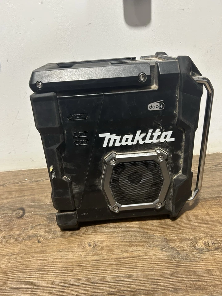 Makita XGT DAB + Job Site Radio - MR003G  - Image 2 of 4