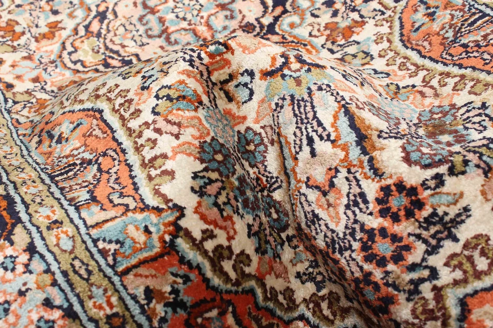 Traditional Hand-knotted Oriental Carpet 1'8" x 3'2" Viscose Area Rug - Image 3 of 4