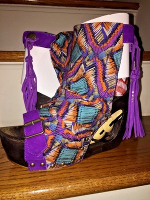 IRREGULAR CHOICE Hippy Tassel PEACE & LOVE Women Wedges High Heels Shoes SZ 9.5