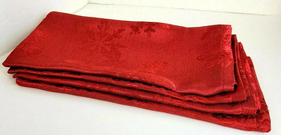 Four (4) THRESHOLD™ Jacquard Red 100% Polyester CLOTH NAPKINS from Target - NEW - Image 2 of 4