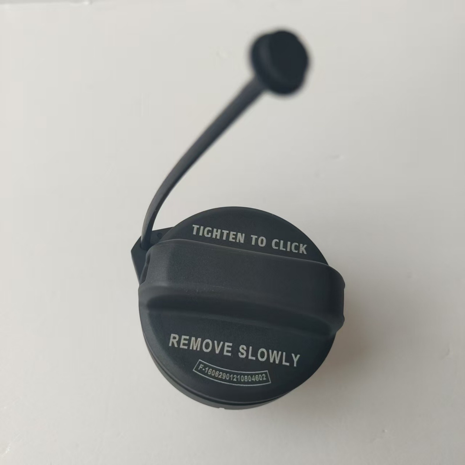 Gas Fuel Filler Cap 17670-T3W-A01 For 2024 2025 Honda HR-V EX-L LX 2.0L