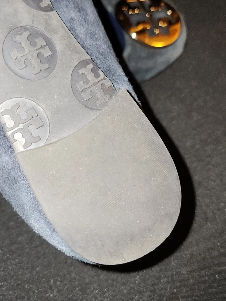 Pisos de ballet Tory Burch Reva de gamuza azul marino logotipo dorado para mujer talla 6,5 M Foto 4 de 4