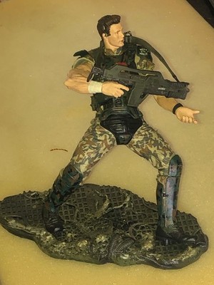 SAMMLER ALIENS KOLONIAL MARINE HICKS FIGUR MC FARLANE 2004
