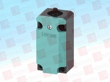 SIEMENS 3SE51120LA00 / 3SE51120LA00 (NEW IN BOX)