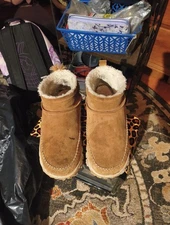 UGG Venture Daze Ultra Mini Chestnut Men's 10 Women's 11 Boots 1158200