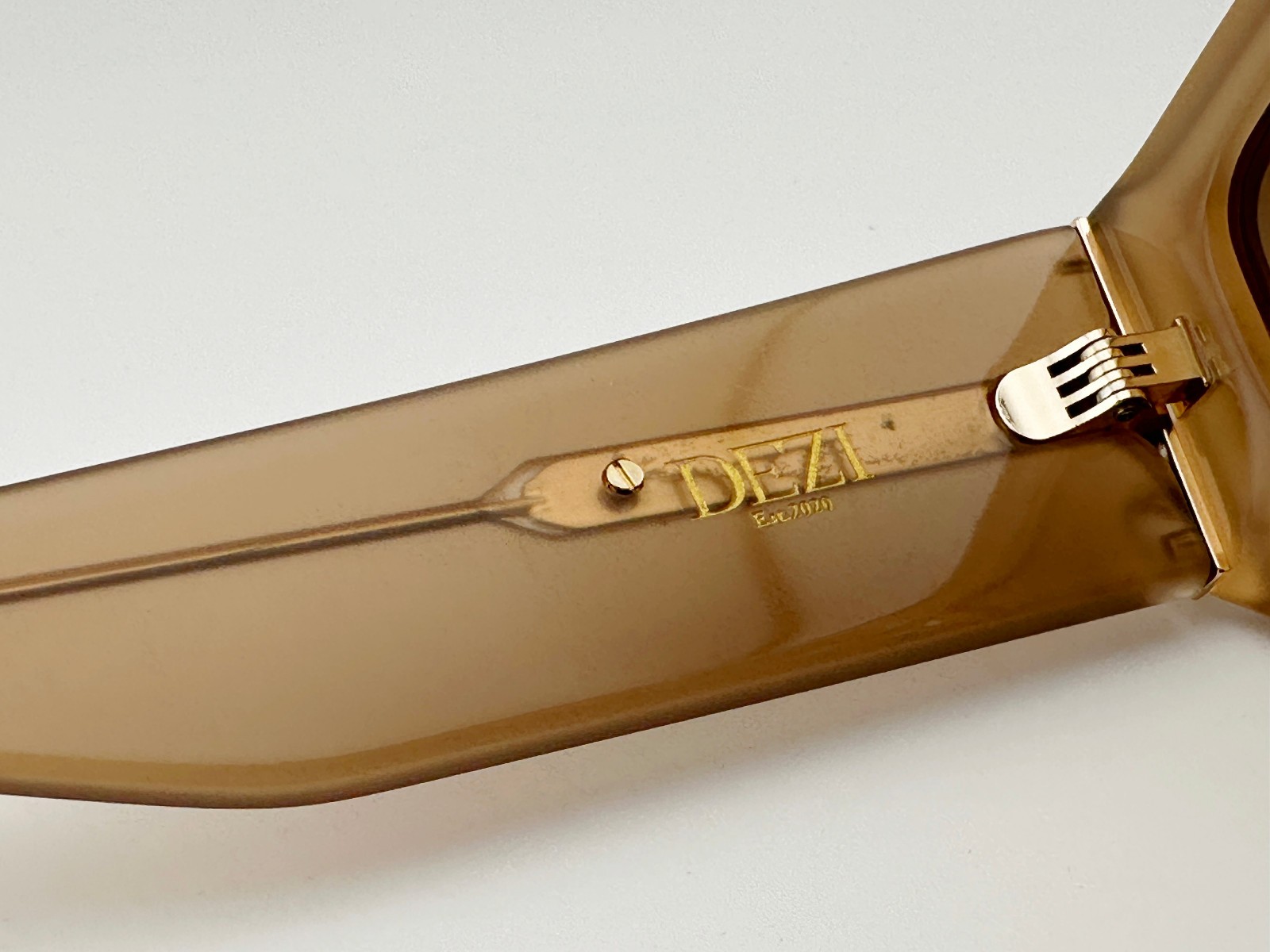 Dezi BackTrack Translucent Beige Oversized Sungla… - image 18