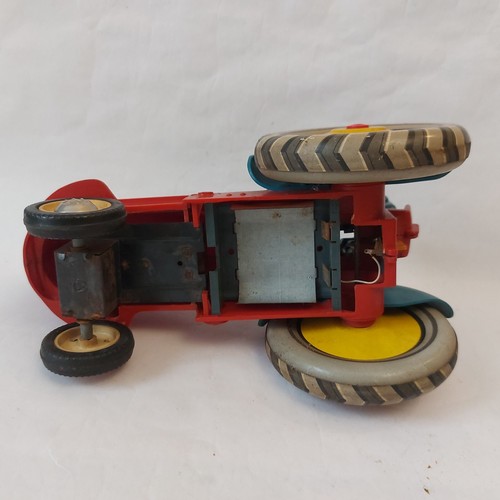 Robot Trattore Rosso Vintage Raro Giocattolo Batteria Latta e Plastica URSS Russo - Funzionante - Foto 13 di 19