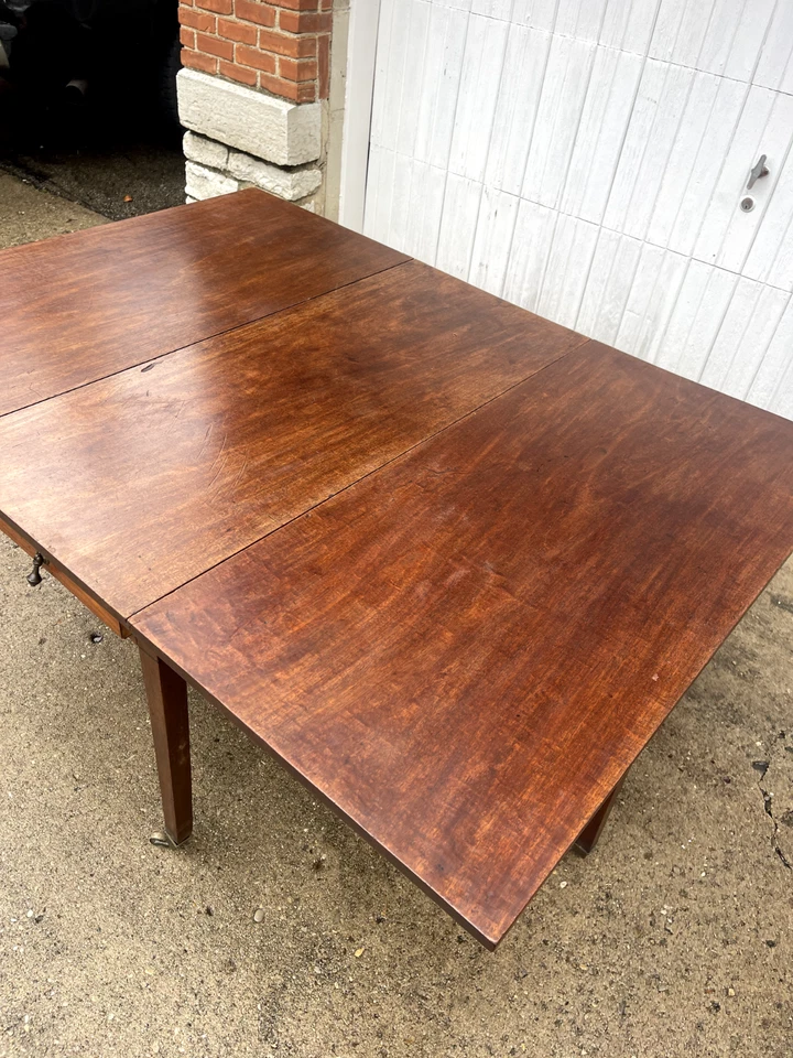 Mesa de comedor antigua Jorge III de caoba con hojas caídas Foto 2 de 4