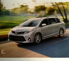 2019 TOYOTA SIENNA CAR MINIVAN AUTO BOOKLET PORTFOLIO