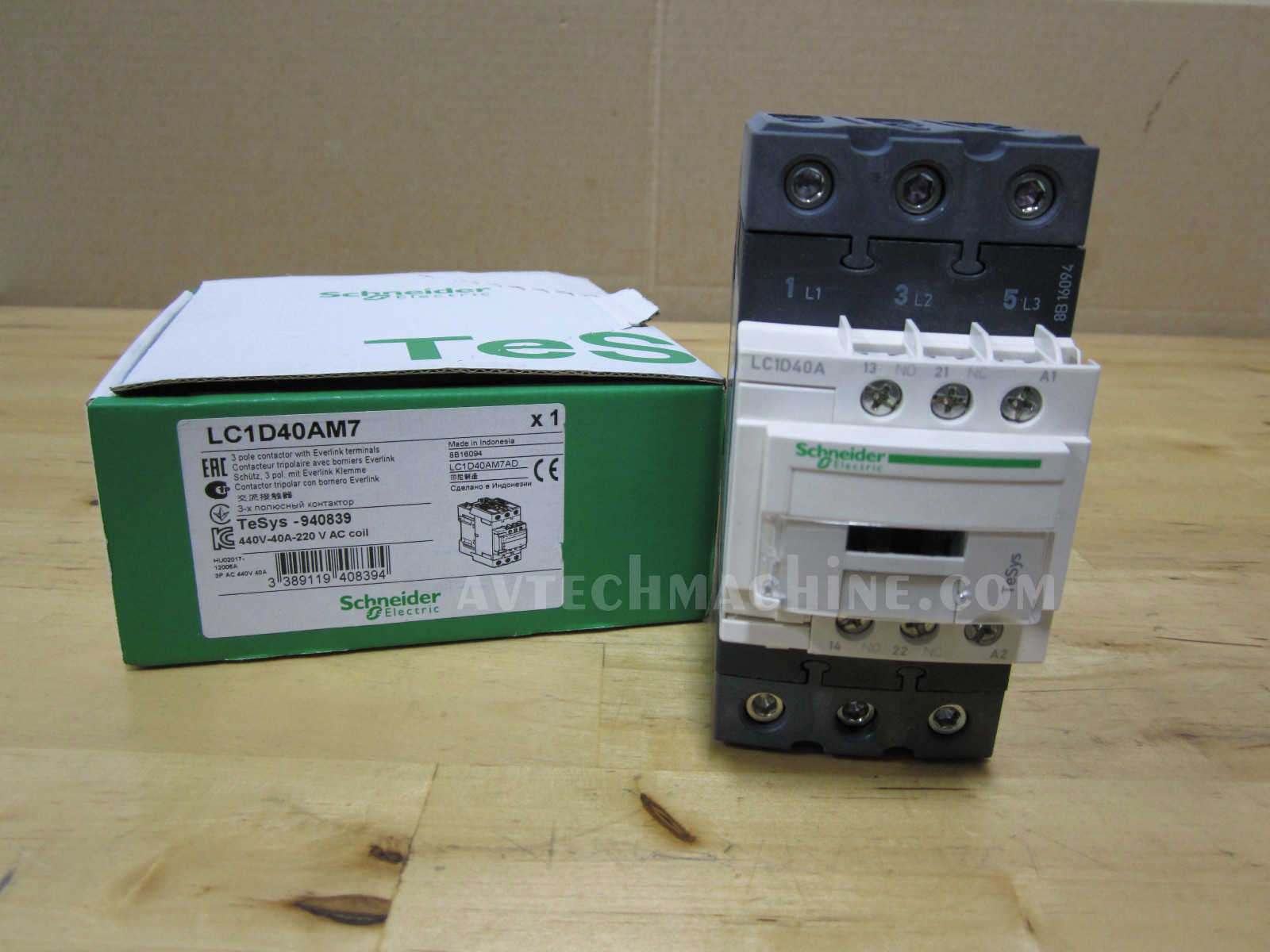 3p контактор everlink ac3 440в 40a катушка упр. 220в ac 50/60гц lc1d40am7 (3389119408394)