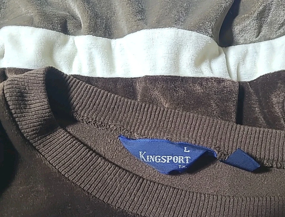 Винтажная мужская велюровая рубашка 70-х 80-х размер XL коричневая в полоску с длинным рукавом вырез лодочкой - Изображение 2 из 4