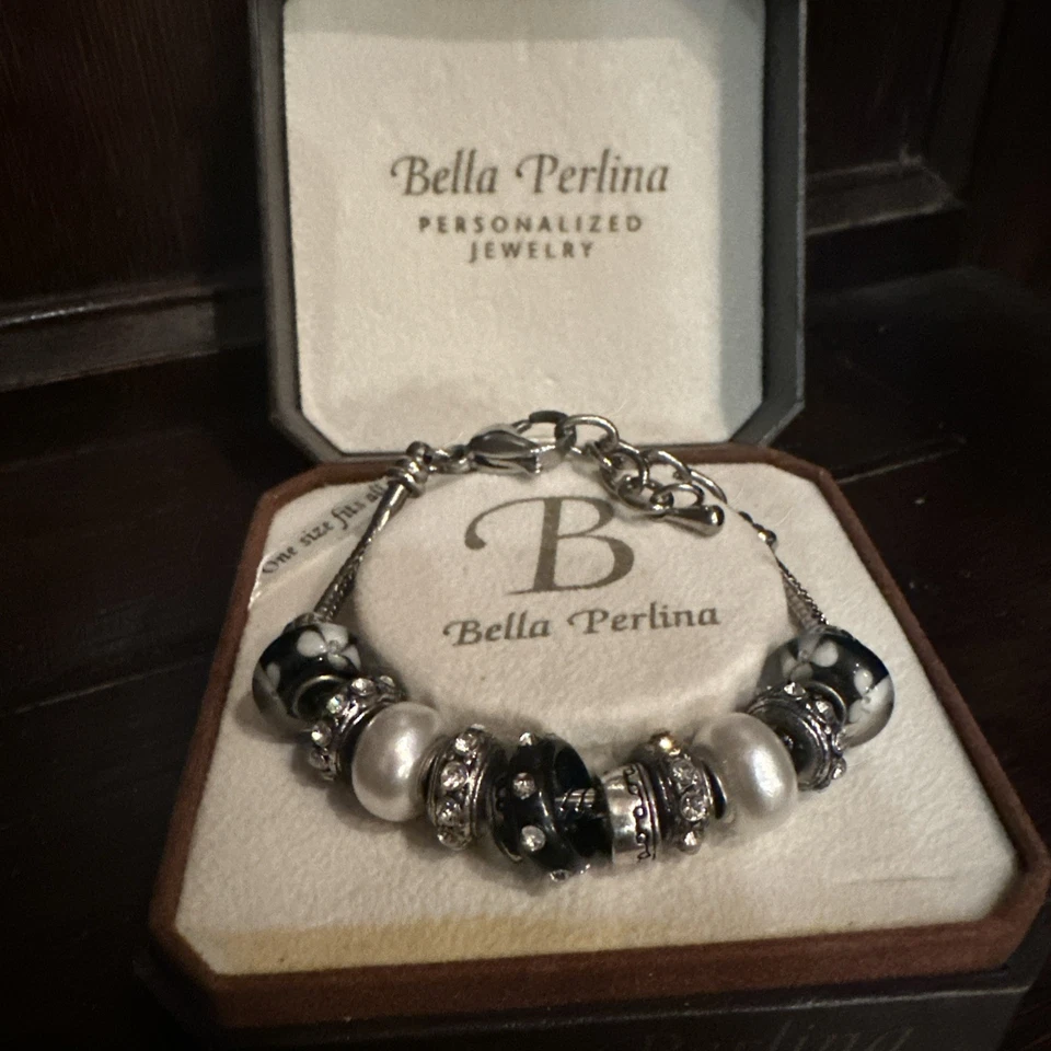 Pulsera Bella Perlina Joyería Personalizada A. Negra y Plata (Talla Única) Foto 3 de 4