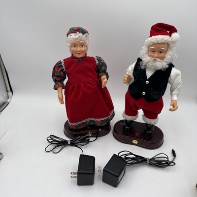 1998 Gemmy DANCING CLAUS COUPLE Animated Dancing Singing SANTA